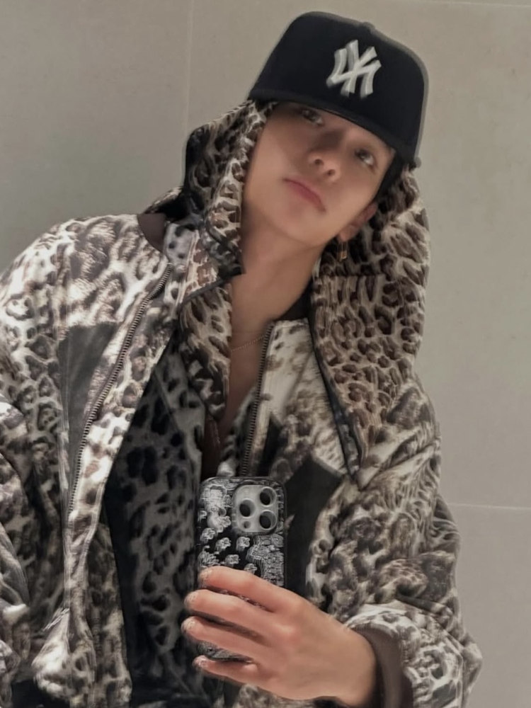 A must-buy for 25 years! mowalola x ksubi leopard print erosion