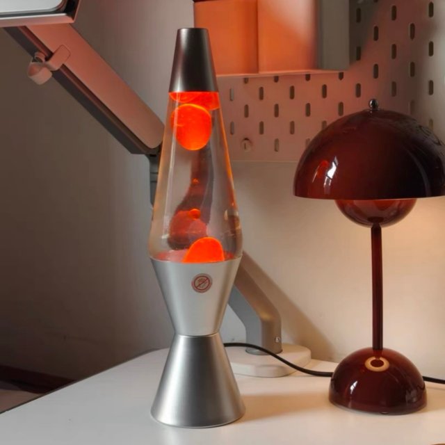 Retro Lava Lamp, Atmospheric Lamp, Bedroom Bedside Night Light, Desktop Decorative Table Lamp, Lava Jellyfish Floating Wax Lamp
