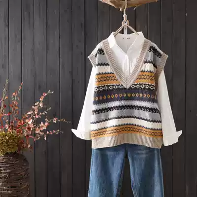 2021 autumn and winter new literary and artistic style women's knitted vest sweater women's embroidered jacquard jacket set one piece