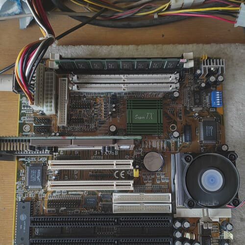 Материнская плата J-TX98B CYRIX M II-300GP CP может быть отремонтирована Изображение 1