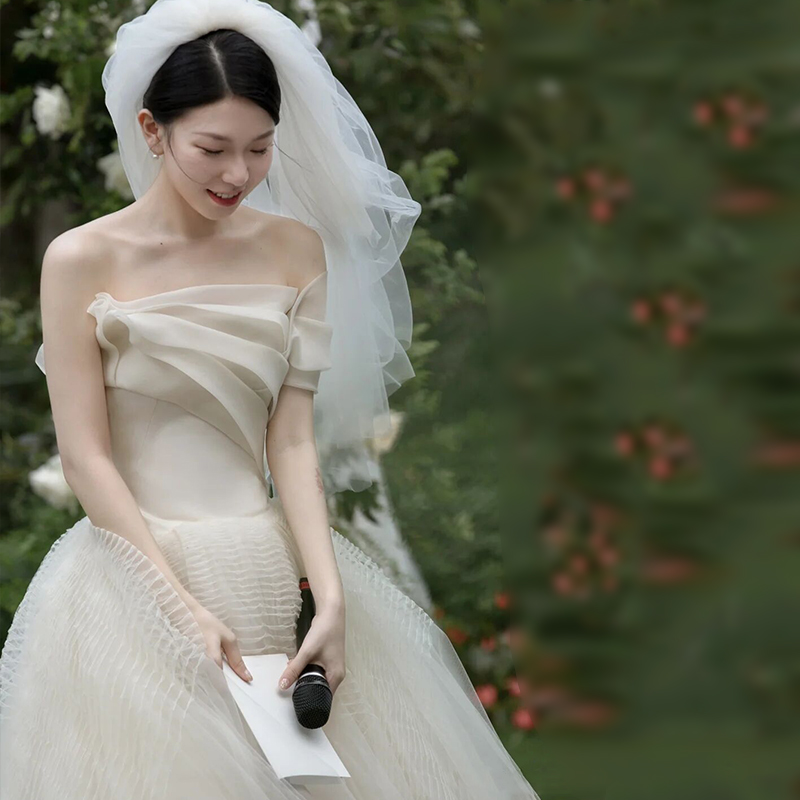 Super Fairy shoulder wedding dress 2023 new bride high waist covering belly outdoor dress high luxury welcome suit