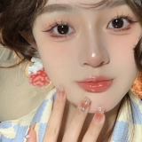 Ложная ресниц девушка натуральное моделирование чрезвычайно деликатное прозрачное стебное световое макияж, полная -кусочка маленьких порочных ресниц