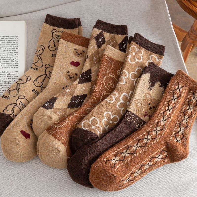 Autumn-winter new curry brown wool midbarrel Sox women's warm and small bear days Stide retro thickened and thickened outside hitch-Taobao