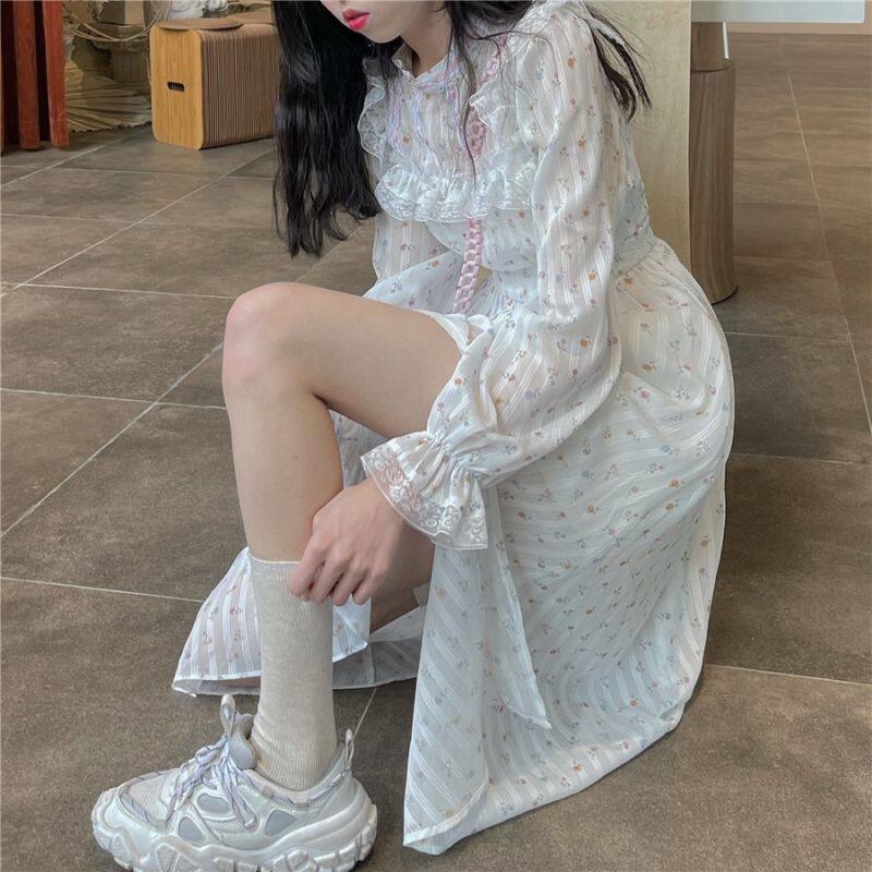Floral French slim slim Chiffon split stitching lace flared sleeve dress women 2021 new spring