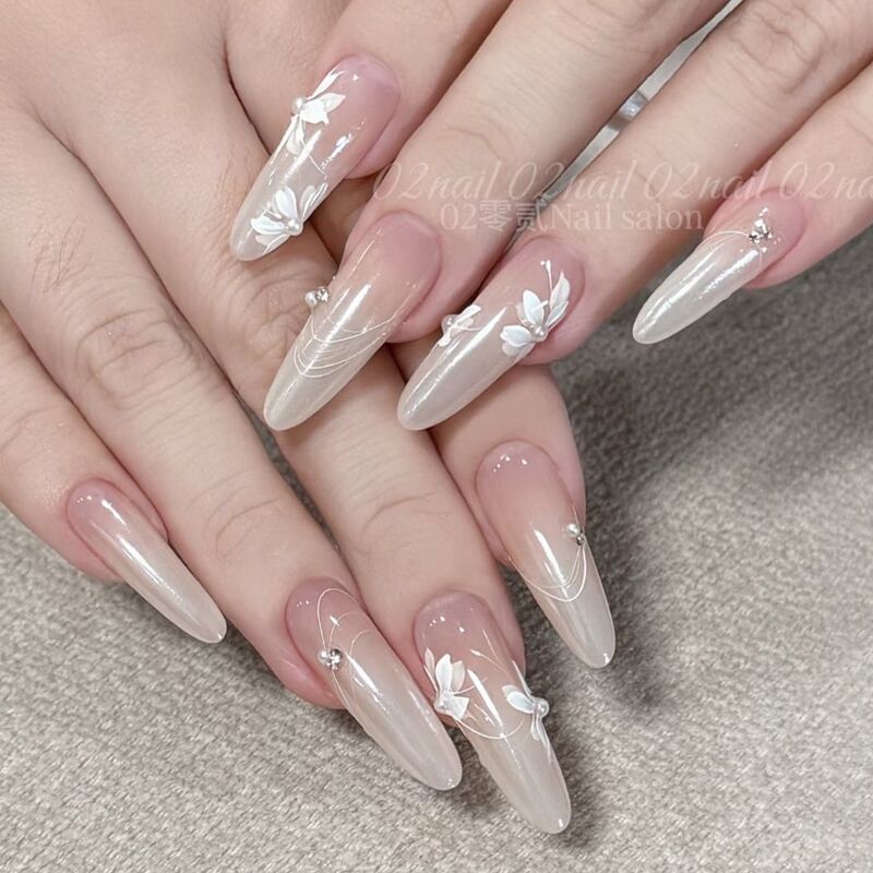 Pearl Floral Style, Versatile, Hand-Painted Layered Floral Design, Handmade Wearable Nails