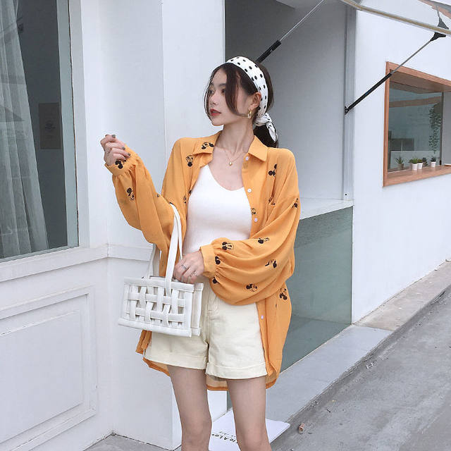 Sunscreen women's 2022 spring and summer new Korean version cartoon printed cardigan jacket loose large size women's chiffon shirt