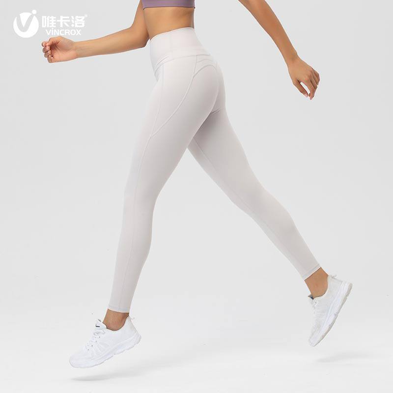 Meritoco vincrox nude sensation yoga female speed dry Tiglutes glutes hip movements tight outside wearing gym pants