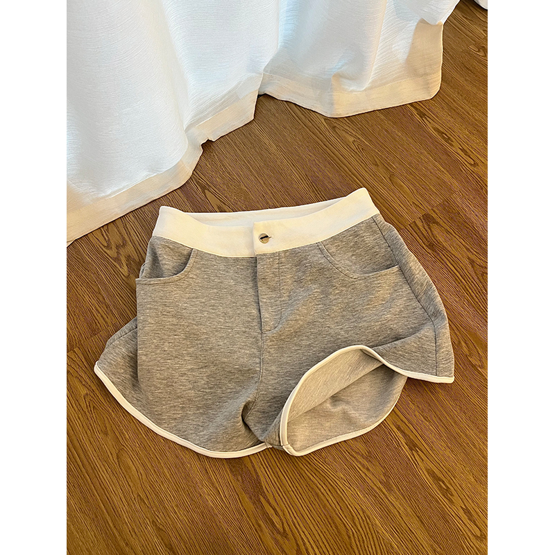 Japanese Minimalist Style Color-Blocked Women's Summer 2026 New Casual Comfortable Versatile Home Lounge Shorts