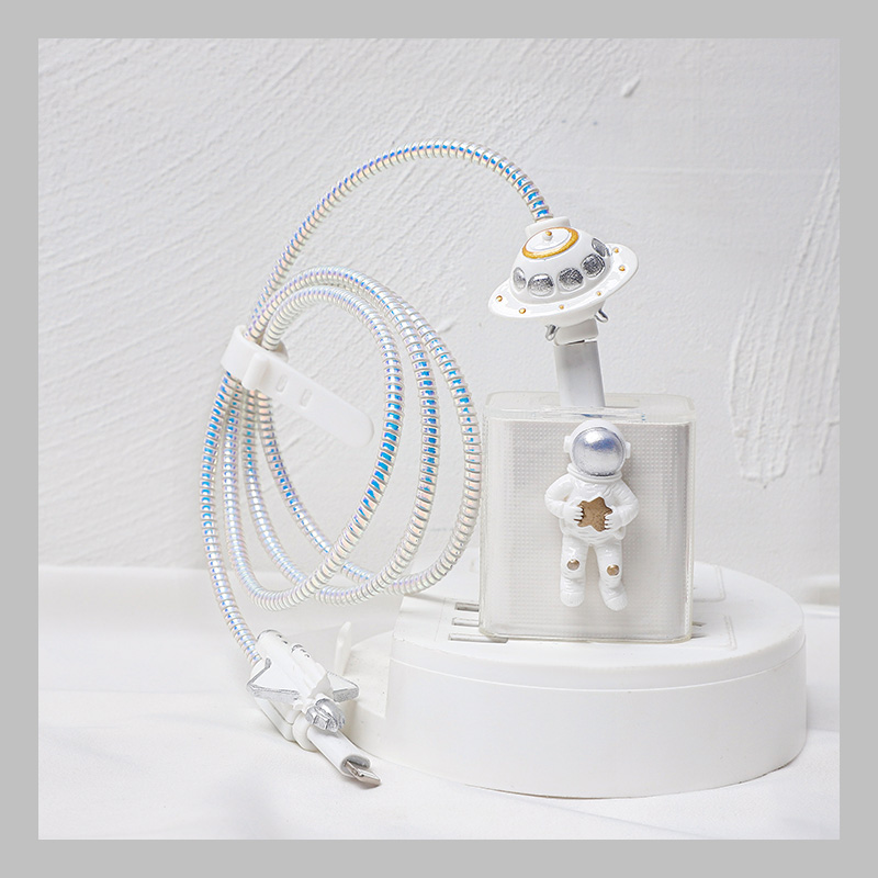 Astronaut data line protective sleeve Huawei p40pro p30pro charging wire anti-snapping mate30 20pro nova mobile phone decorated headphones protect rope winding cute