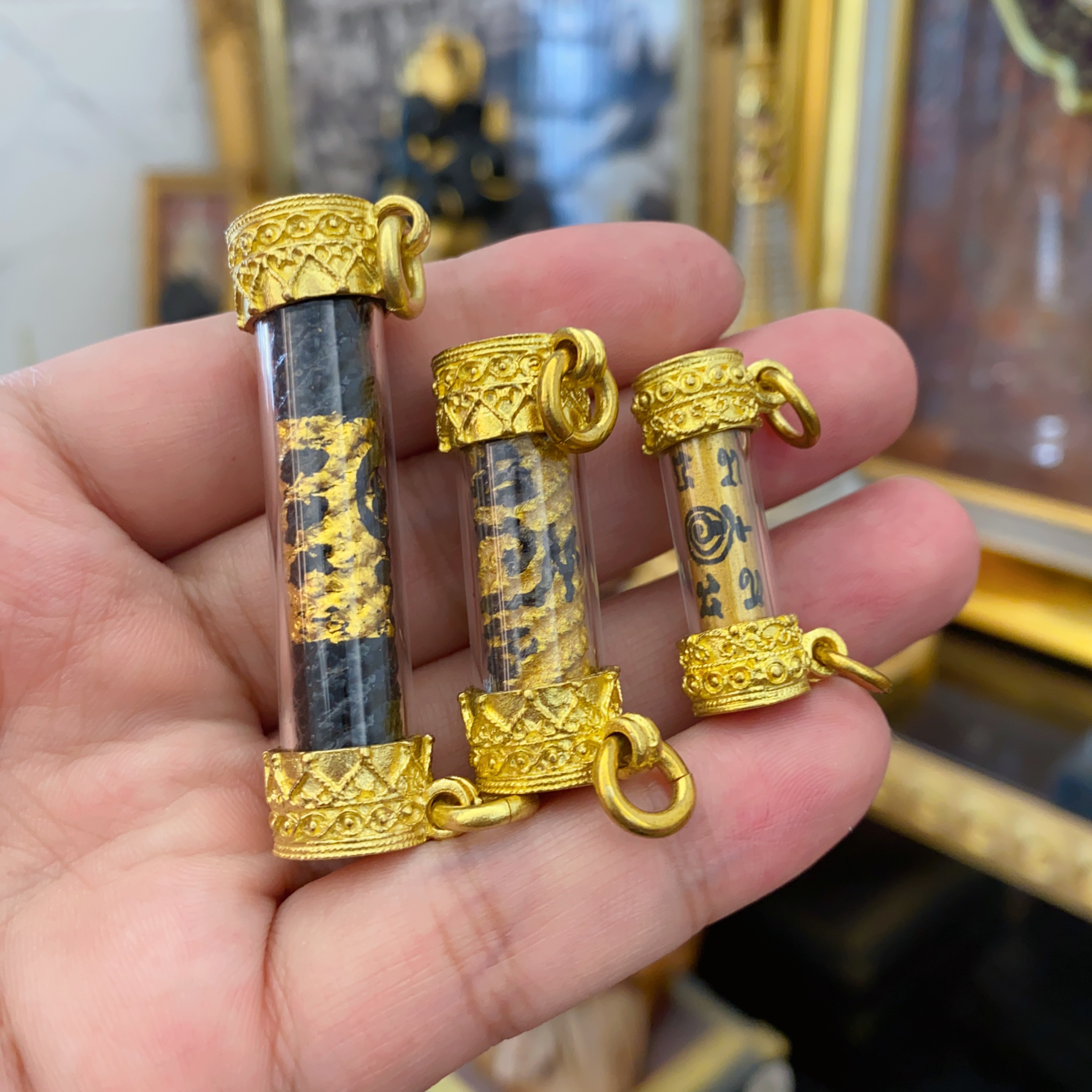 Dandandi Thai amulet, LP Le, Guan Guan, gilt shell, multiple choices
