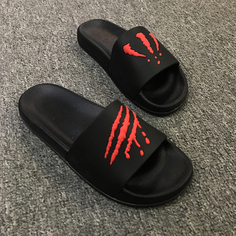 Тапки мужские сланцы модные 2023. Тапки уличные. Шлепанцы native davis 2020. Тапочки мужские. Тапки мужские домашние резиновые.