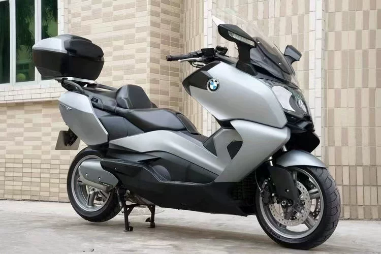Импортированный BMW C650 Yamahahax530C Malayster State Binchang Travel Heavy Machine Footboard мотоцикл