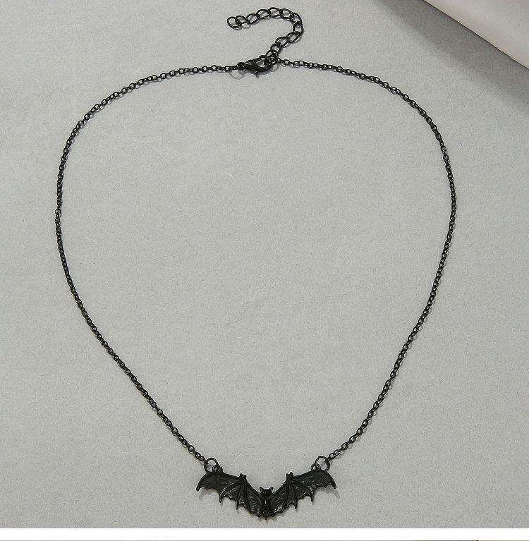 Gothic Punk Bat Necklace - Halloween Bat Pendant Jewelry for Women O1CN01TYrgDZ1WmeMxej9b8 !!2210486742831