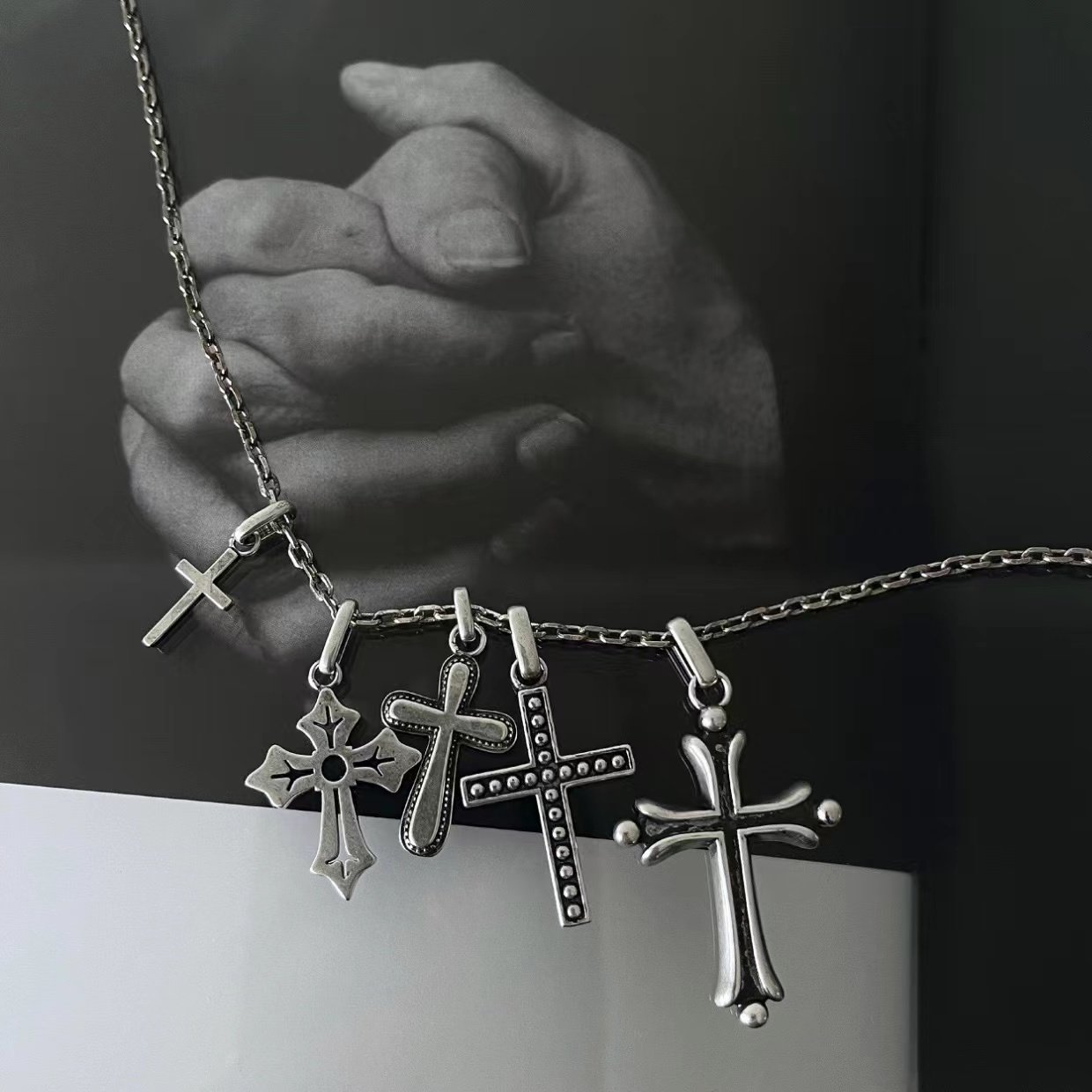 Undercover x trash joint five-cross sterling silver necklace: a