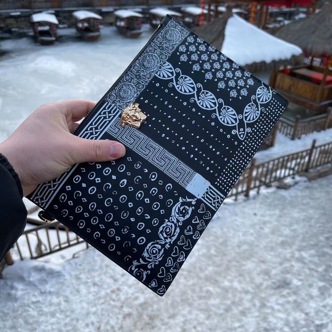 Light luxury Fanjia new leather handbag men's fashion cowhide envelope bag Medusa clutch bag clutch bag