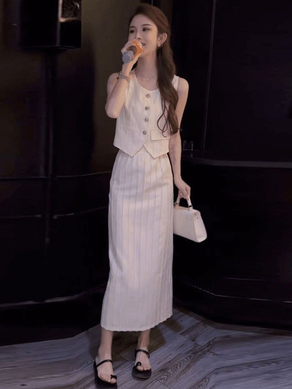 Fashionable Little Chanel-Style Sleeveless Vest Suit for Women, 2025 Summer New Style, Eye-Catching and Age-Reducing, Elegant Half-Length Skirt Two-Piece Set
