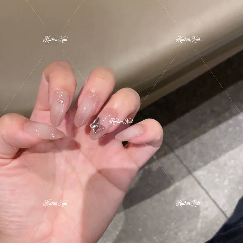 [Ice Silky Butterfly] Autumn and Winter New Style Constructed Version Ice Transparent Fairy Blush Sparkling Diamond Butterfly Nail Art Handmade Wearable Nails