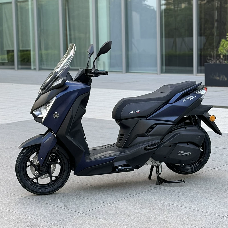 007 Водяное охлаждение спортивный мотоцикл 150cc плоская педаль Национальный IV EFI может регистрироваться как топливный двухколёсный мотоцикл
