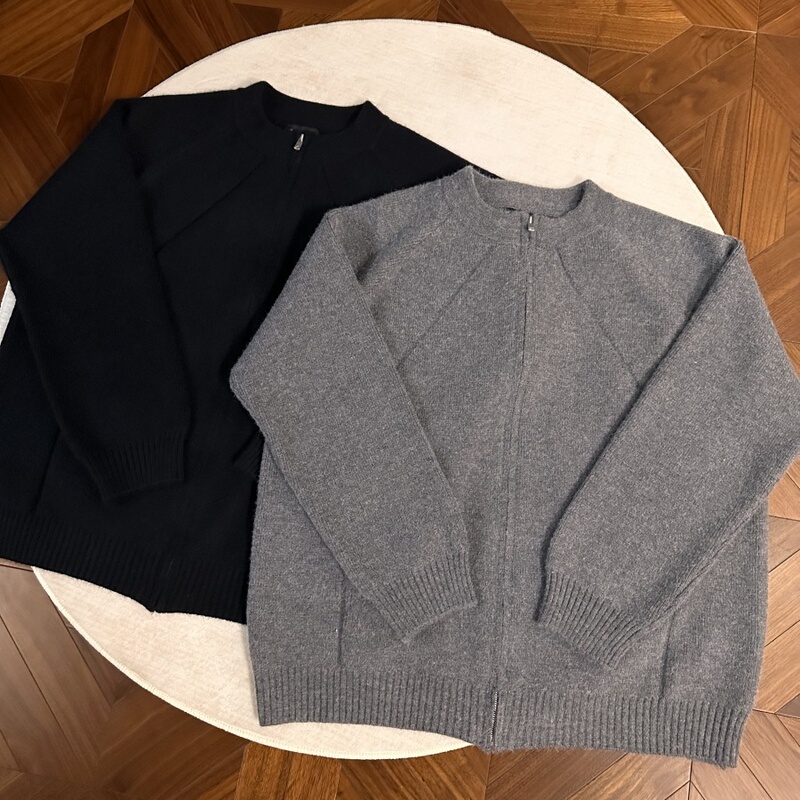 Rtimfd High-End Line-Patterned Round-Neck Zip-Up Sweater Jacket, Regular Shoulder, Short Style, Textured, Structured Fit Knitwear