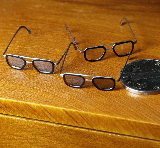 1: 6 Soldiers Spectacle Spider Man and Iron Man Entrusted With Metallic Trichromatic Ultra-Valued Sunglasses Spot