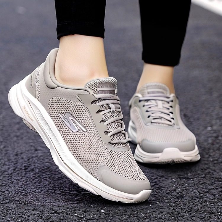 Skechers Gowalk8 รองเท้าใส่เดิน | รองเท้าสตรีรุ่นใหม่ฤดูใบไม้ร่วงปี 2026 รองเท้าใส่เดิน รองเท้าผ้าใบสวมใส่ง่าย พร้อมระบบกันกระแทก