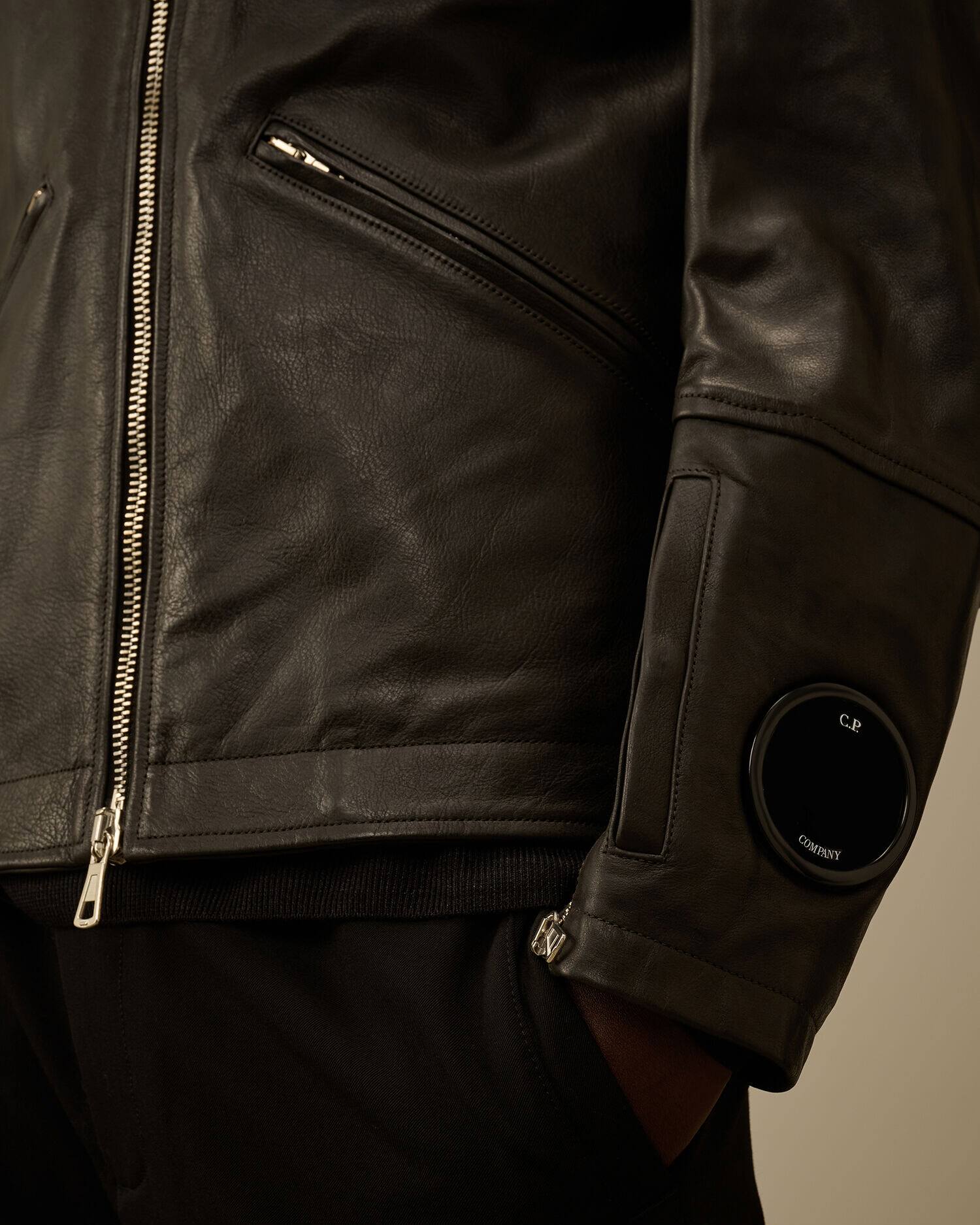 C.P.COMPANY FW25 съемный капюшон локомотив кожаная одежда куртка пальто 19CMOW297A Cpcompany/Compaq 