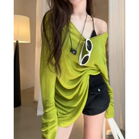 Зеленый приятный телу осенний лонгслив, свежее трикотажное приятное телу платье-комбинация