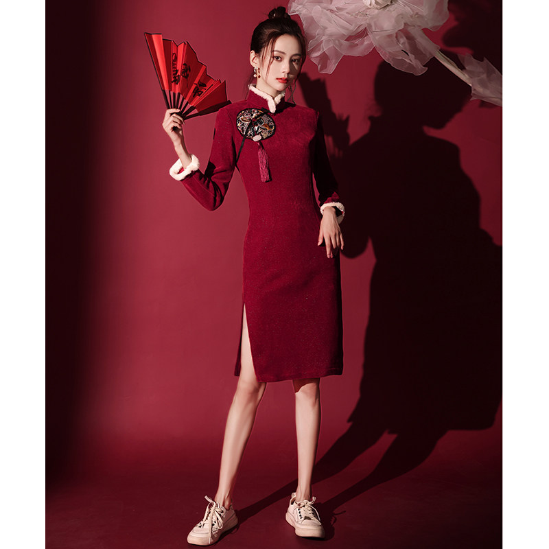 Cheongsam early spring plus velvet thickened toast clothing bride female New Year's New Year short cotton coat improved version dress girl red