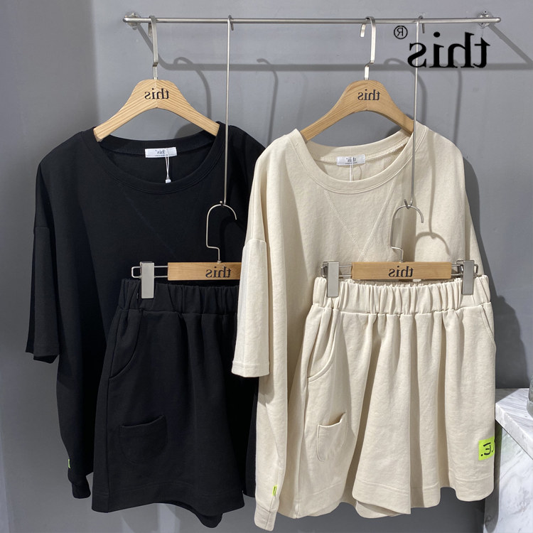 Apricot2021 new pattern Sports suit female T-shirt shorts Spring and summer At home Foreign style leisure time easy Two piece set tide