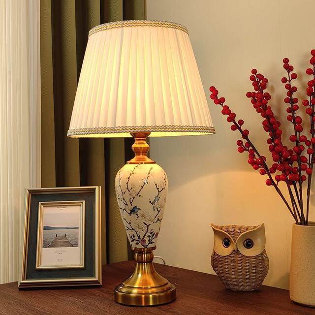 Ceramic Table Lamp, American-Style Minimalist Bedroom, Chinese-Style European-Style Living Room Corner Lamp, High-End Luxury Master Bedroom Bedside Lamp