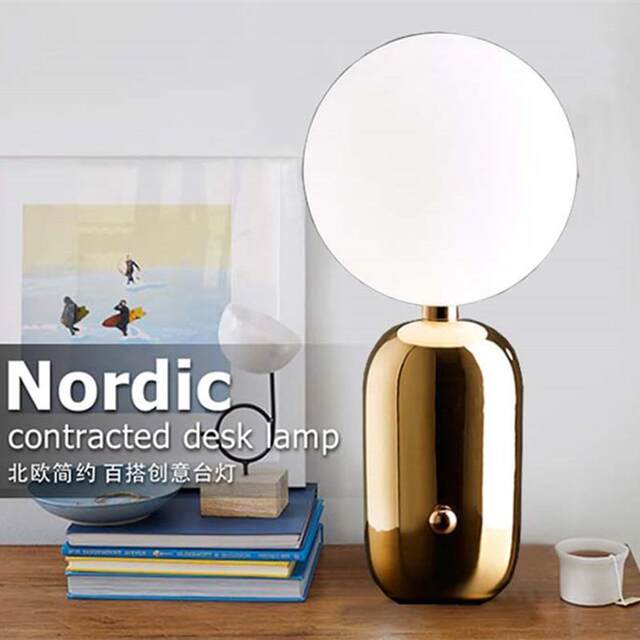 American style lamp modern simple personality Taiwan fashion creative designer showroom bedroom touch dimmable room bedside table lamp