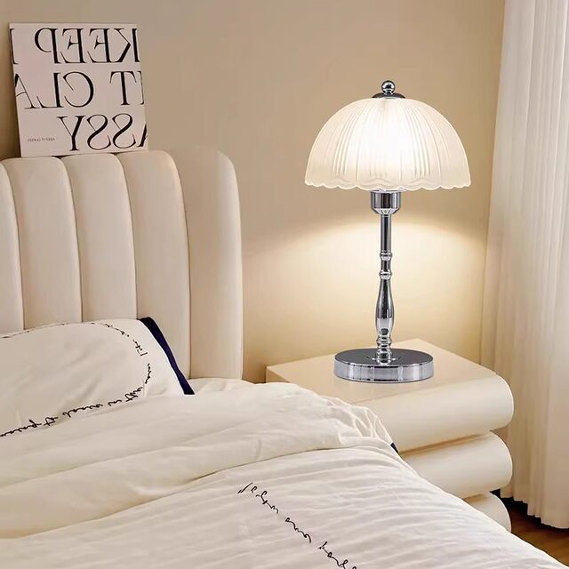 Modern Minimalist Dimmable Bedroom Table Lamp Bedside Lamp Nordic Light Luxury Decoration Wedding Master Bedroom Touch Glass