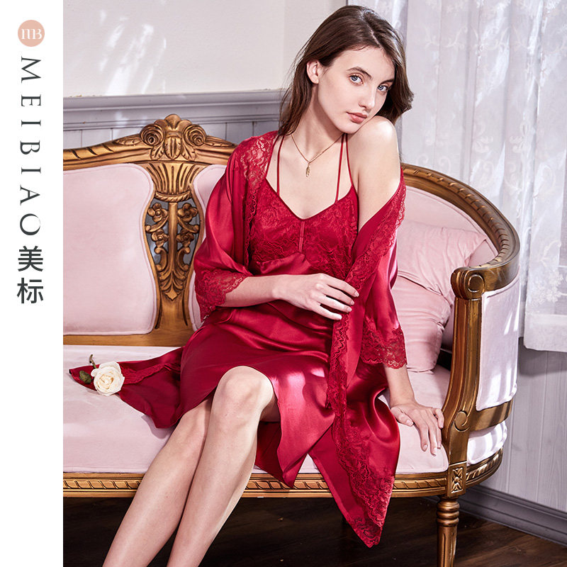 American weighs in real silk sleepwear, two sets of women's spring and summer bathrobes silk harnesses sleeping skirts and sauna silk family clothes