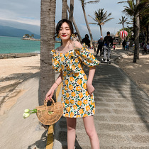 Fa-style dew shoulder cruddy beach dresses 2021 summer new harnesses loose small sublitiy dress woman