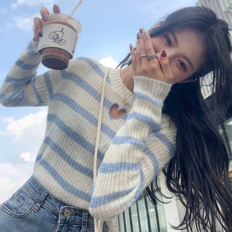 Heart-Patterned Striped Knit Sweater for Women, 2026 Autumn and Winter New Style, Designer Hollow-Out Slim-Fit Base Shirt