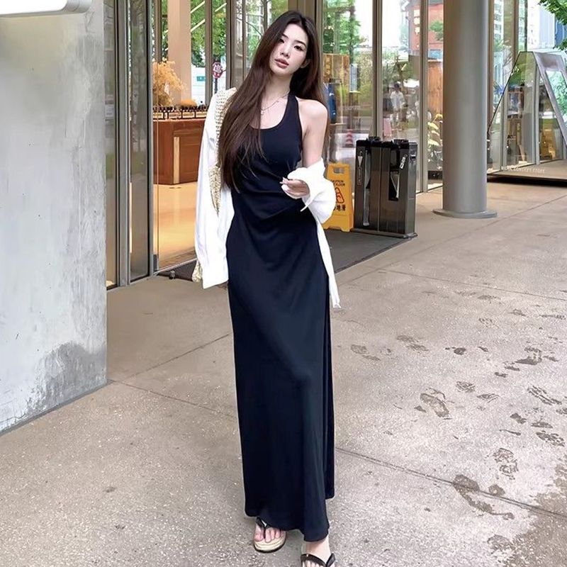 Tiktok-Style Ginger Yellow Slim-Fit Halter Neck Dress 2026 Summer Waist-Cinching Slimming Versatile Mid-Length A-Line Dress Tiktok-Style Ginger Yellow Slim-Fit Halter Neck Dress 2026 Summer Waist-Cinching Slimming Versatile Mid-Length A-Line Dress
