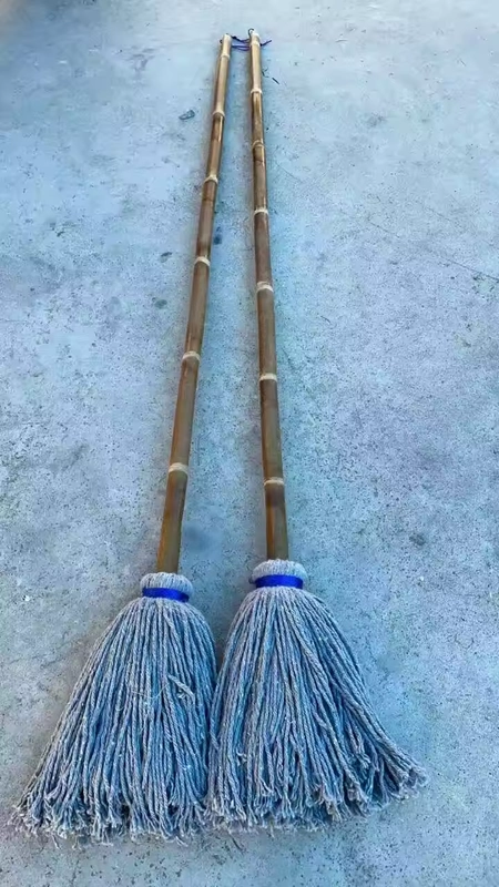 Old-Fashioned Handmade Mop with Bamboo Handle, Processed and Polished, Absorbent, Suitable for Home, Hotel, Property Management, and Factory Use Old-Fashioned Handmade Mop with Bamboo Handle, Processed and Polished, Absorbent, Suitable for Home, Hotel, Property Management, and Factory Use