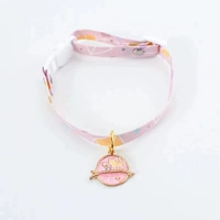 Розовый геометрический кот