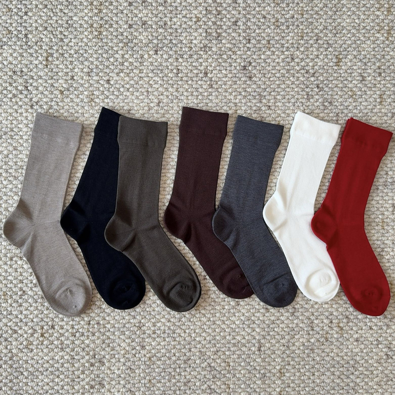 European-Style Early Autumn New High-Quality Socks in Melard Colors, Versatile in Black, Gray, Coffee, and Red, Short Socks and Mid-Calf Socks