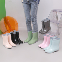 Zhe Star Rain Shoes Female adults Fashion Water Shoes Children Water Gel Shoes Sun Style Womens Rain Boots Gush Warm Water Boots