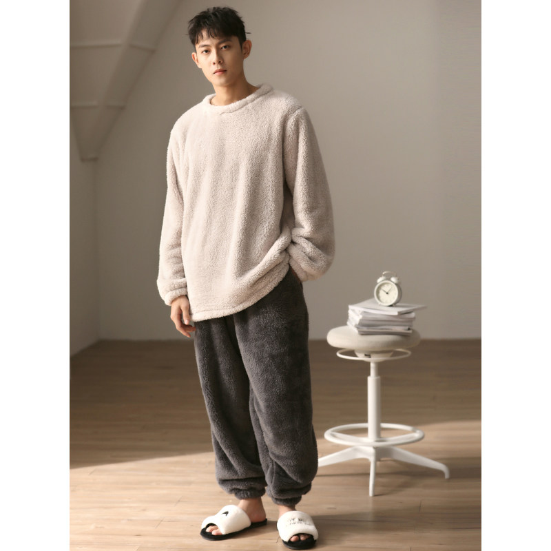 Men Sleeping Clothes Autumn Winter Style Coral Suede Thickened Garnter Warm Flannel Suede Winter Casual Round Collar Sleeve Head Home Clothing