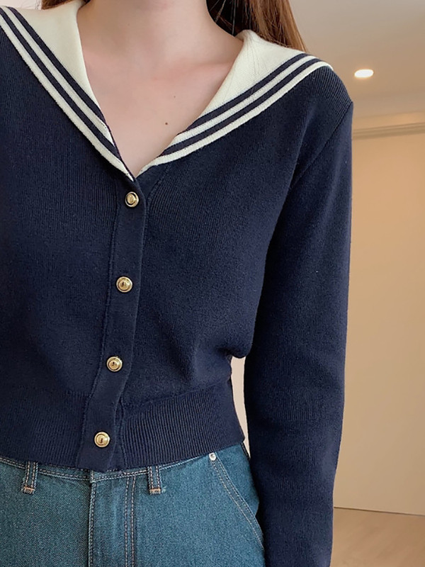 Japanese-Style College Navy Collar Sweater for Women, New Winter Striped Patchwork Elegant Top, Age-Reducing Versatile Knitwear