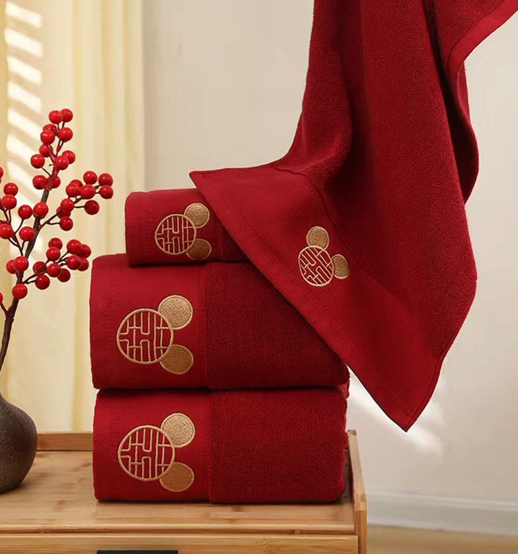 Wedding Towels, Bath Towels, Dowry Set, a Pair of Newlywed Red Four-Piece Bath Towels, Pure Cotton, Double Happiness Character Face Towels, Wedding Supplies