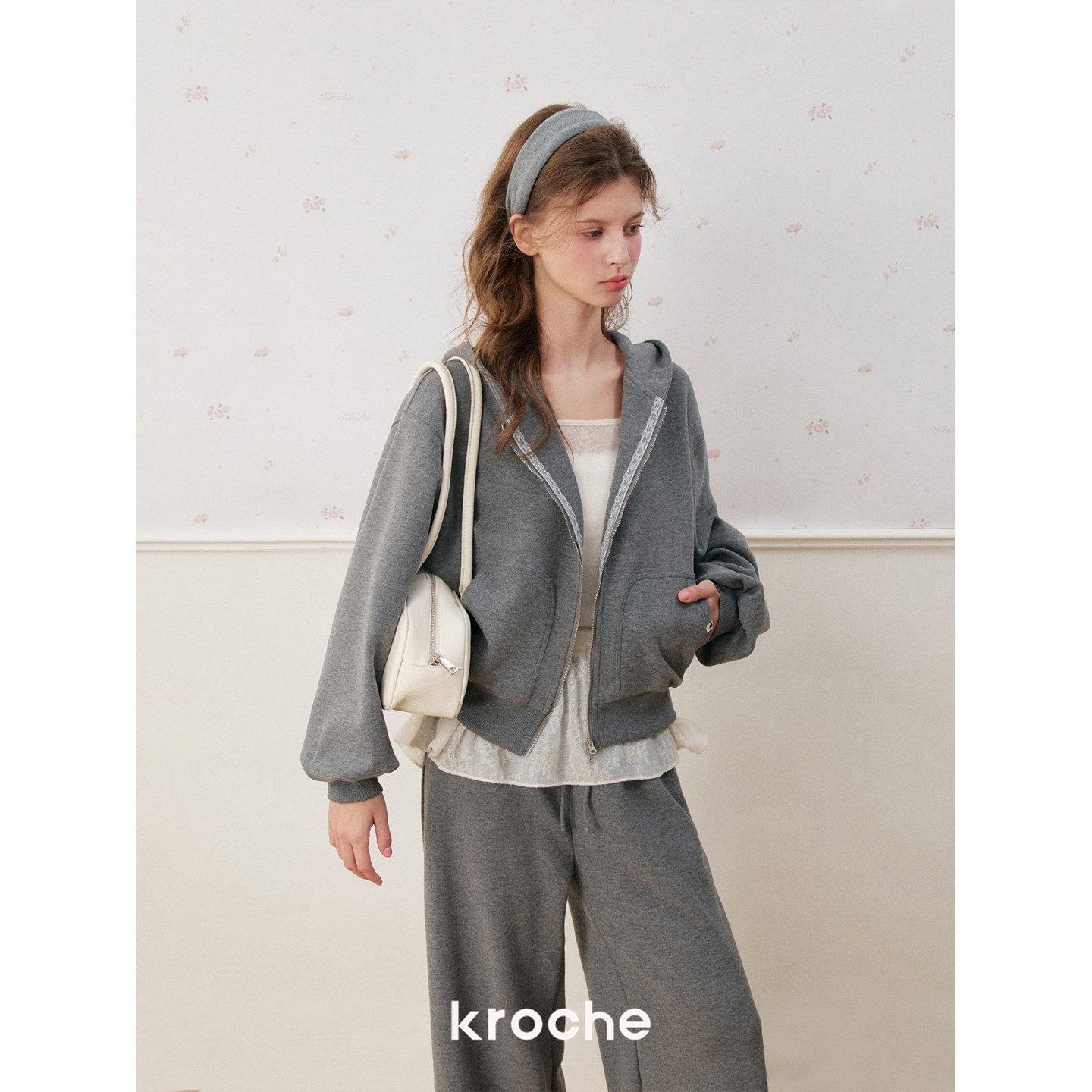 KROCHE レース フード付き セットアップ