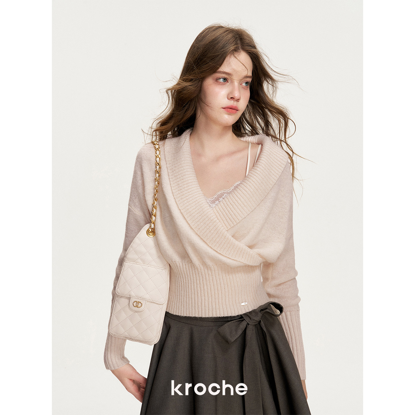 KROCHE Vネック ストライプ ニット KP8068