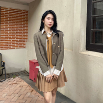 A small deers puff coffee with a sugar suit jacket Machia shirt half a skirt and four pieces