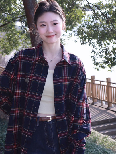 Hong Kong style retro red plaid shirt jacket early autumn new design women's top cardigan sun protection shirt