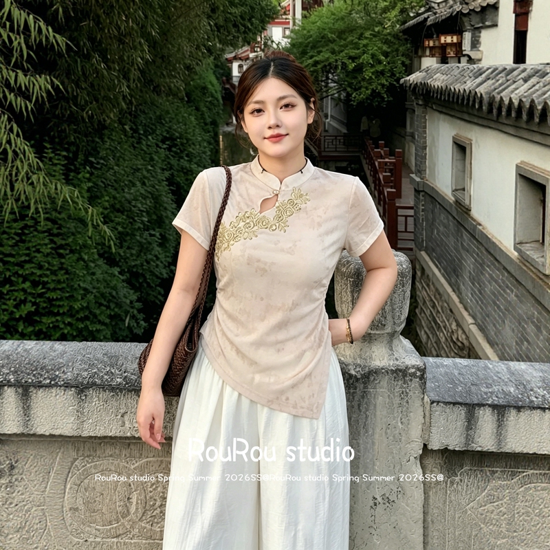 Rourou Plus-Size Women's Clothing New Chinese-Style Stand Collar Hollow Embroidery Irregular Slim-Fit Top for Plus-Size Women, Stylish Summer New Arrival Rourou Plus-Size Women's Clothing New Chinese-Style Stand Collar Hollow Embroidery Irregular Slim-Fit Top for Plus-Size Women, Stylish Summer New Arrival
