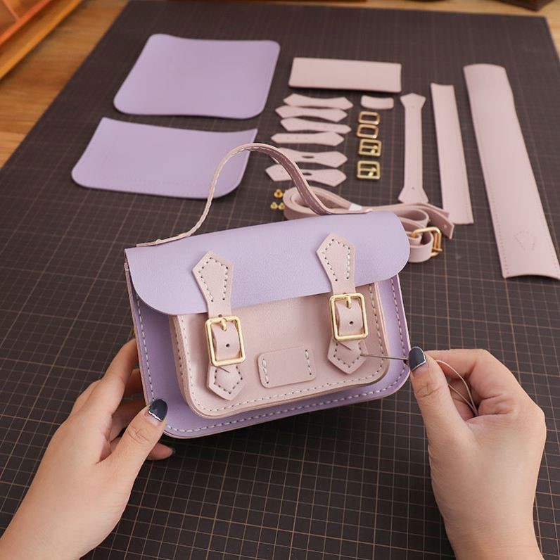 Handmade bags Summer diy2021 new retro small crowdsourced Cambridge Postbag women single shoulder inclined satchel handsewn self