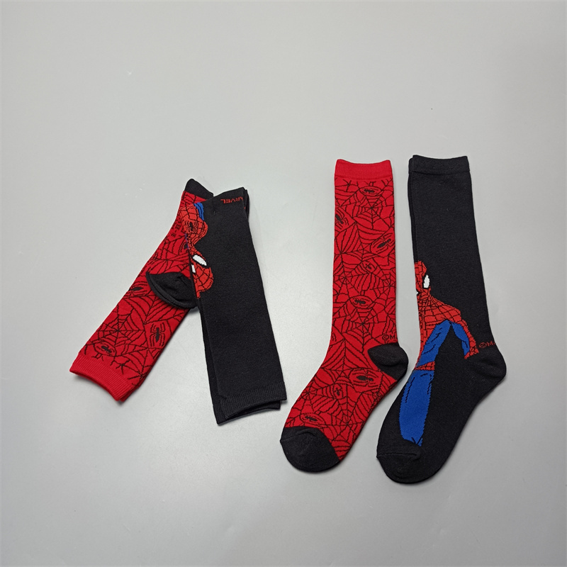 2 Pairs of Export Kidsren's Socks, Spring and Summer Models, Medium and Large Kidsren's Cartoon Animation Cotton Socks, Mid-High Spiderman Trendyy Kidsren's Socks